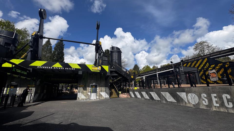 What is Dark Hollow? Exploring the Spooky Side of Alton Towers — hero image