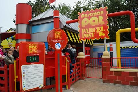 Alton Towers Scarefest 2026 Age Limit & Family Guide — hero image