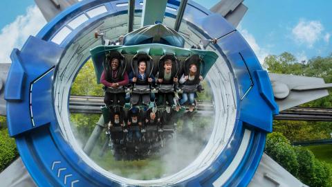 Lockers at Alton Towers: The Complete Guide — hero image