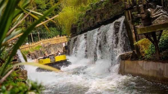 Congo River Rapids: Alton Towers' Oldest Surviving Ride โ hero image